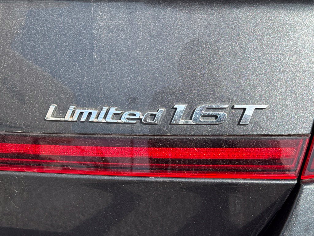Used 2021 Hyundai Sonata Limited w/ Winter Weather Package FWD image 3