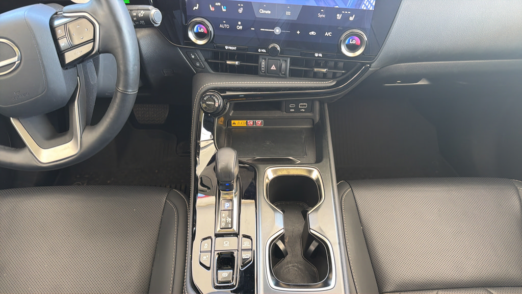 Used 2025 Lexus NX 450h+ AWD w/ Accessory Package (2T) image 8