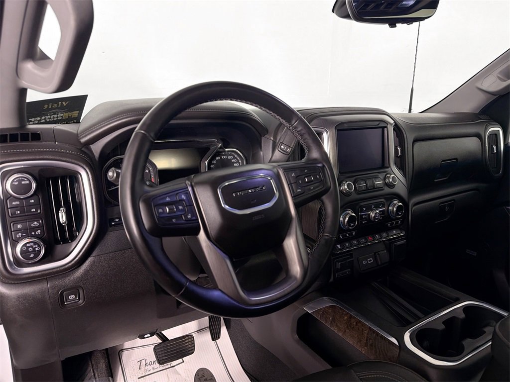 Used 2023 GMC Sierra 3500 Denali w/ Denali Ultimate Package image 9