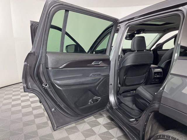 Used 2023 Jeep Grand Cherokee L Laredo w/ Luxury Tech Group I image 43