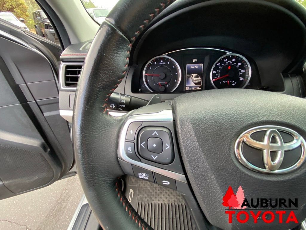 Used 2015 Toyota Camry SE FWD image 33