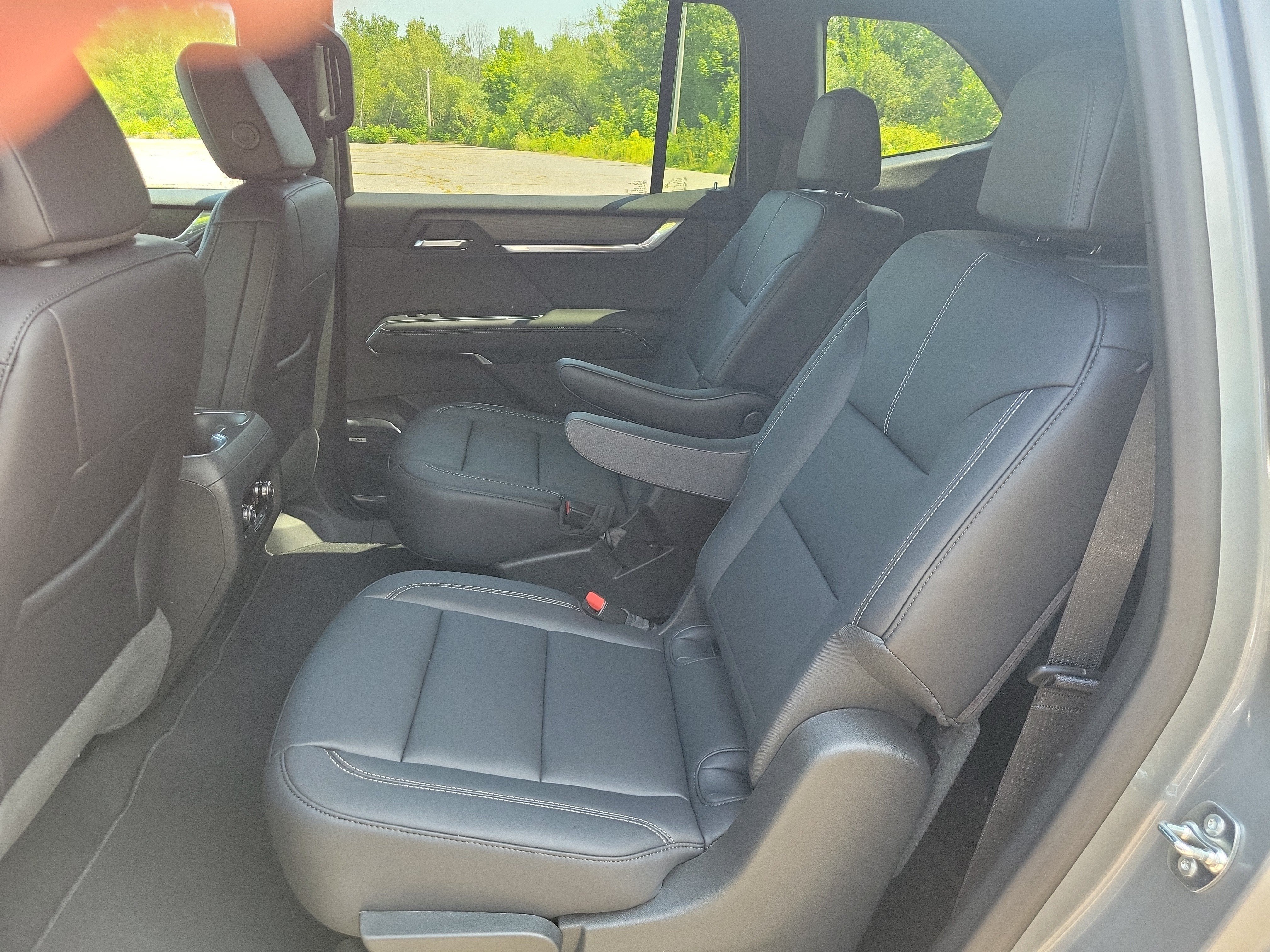 New 2026 GMC Acadia Elevation w/ Black Edition AWD/4WD image 28