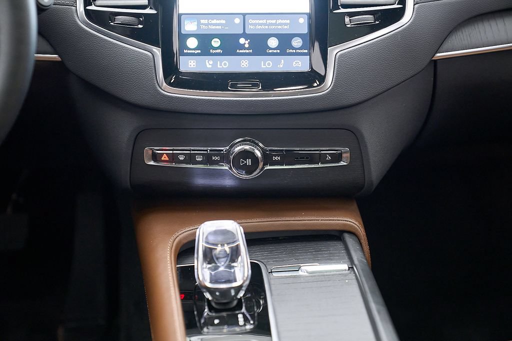 Certified 2023 Volvo XC90 B6 Ultimate AWD/4WD image 33