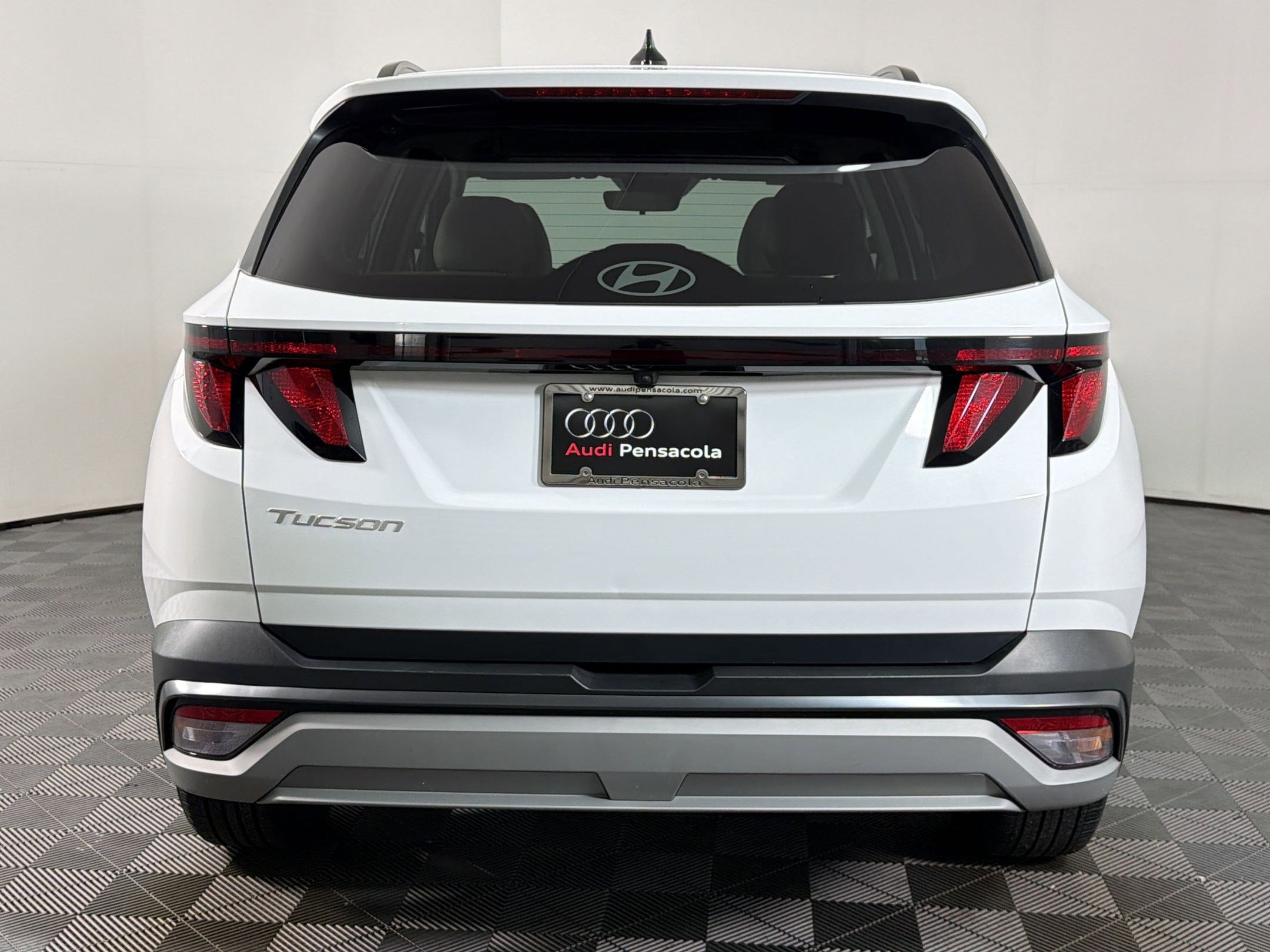 Used 2025 Hyundai Tucson SEL FWD image 7