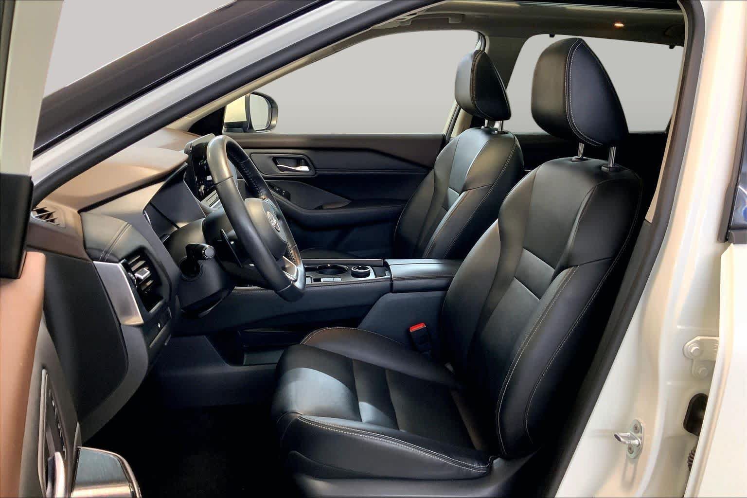Used 2022 Nissan Rogue SL w/ SL Premium Package AWD/4WD image 7