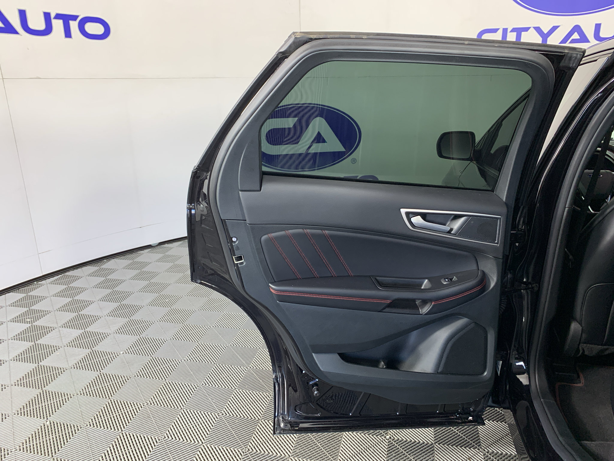 Used 2023 Ford Edge ST-Line AWD/4WD image 28