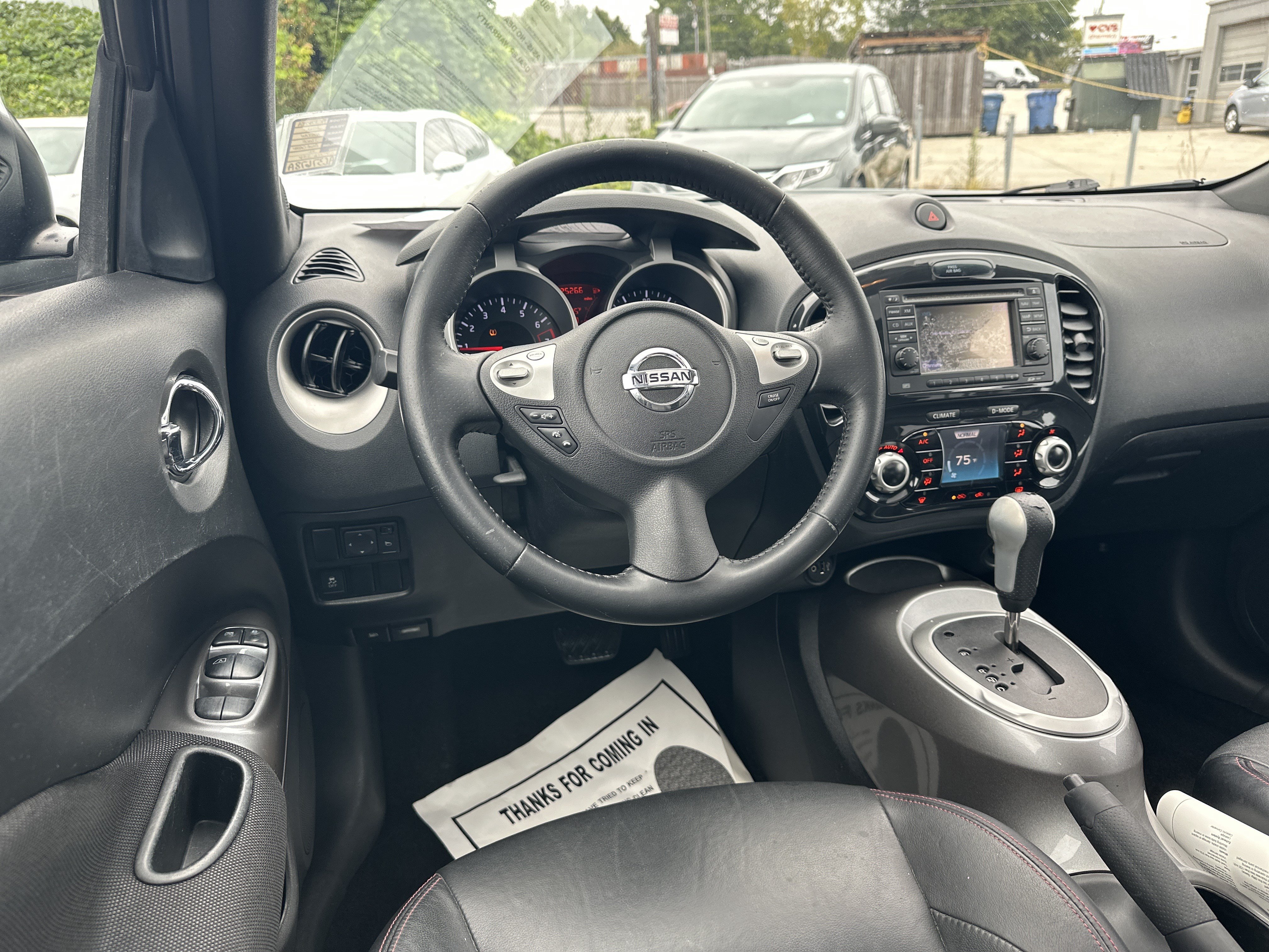 Used 2012 Nissan Juke SL FWD image 26