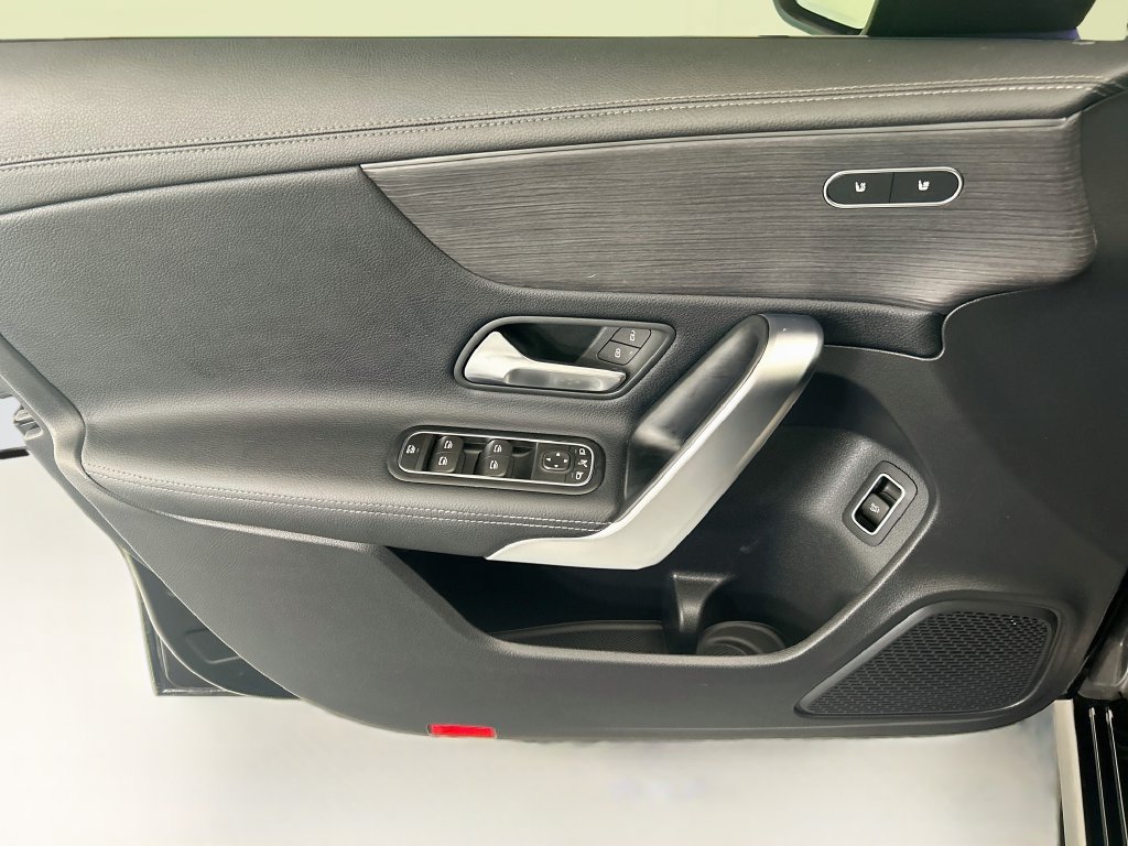 Used 2022 Mercedes-Benz A 220 4MATIC image 22
