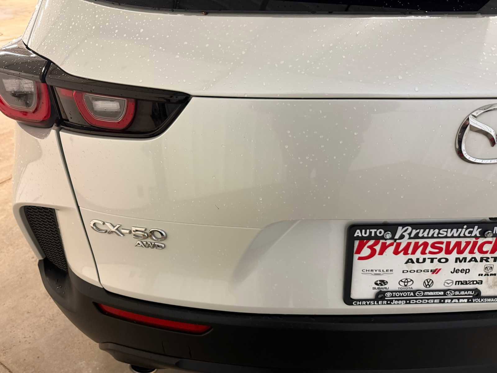 Used 2024 MAZDA CX-50 AWD 2.5 S w/ Accent Package image 17