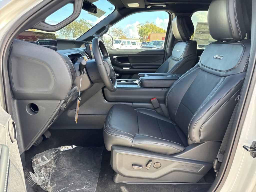 New 2026 Ford Expedition Platinum w/ Stealth Performance Package image 20