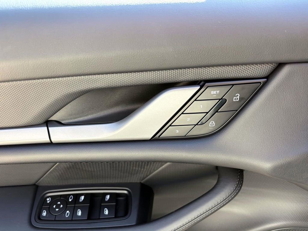 Certified 2025 Porsche Taycan image 23