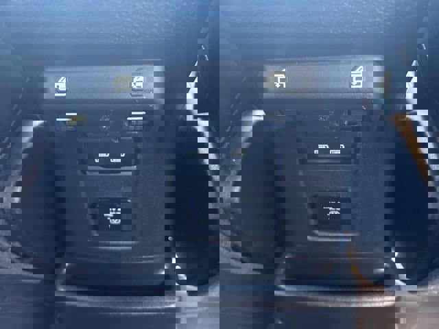 Used 2025 Jeep Wrangler Unlimited Rubicon image 36