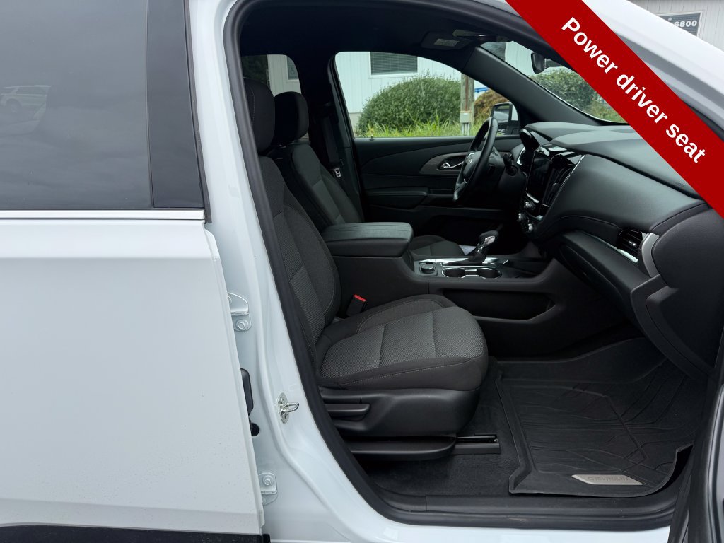 Used 2023 Chevrolet Traverse LT w/ LPO, Floor Liner Package AWD/4WD image 44
