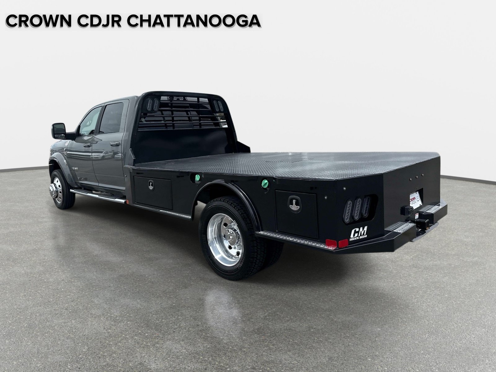 Used 2026 RAM 5500 4x4 Crew Cab w/ Laramie Trim Package image 6