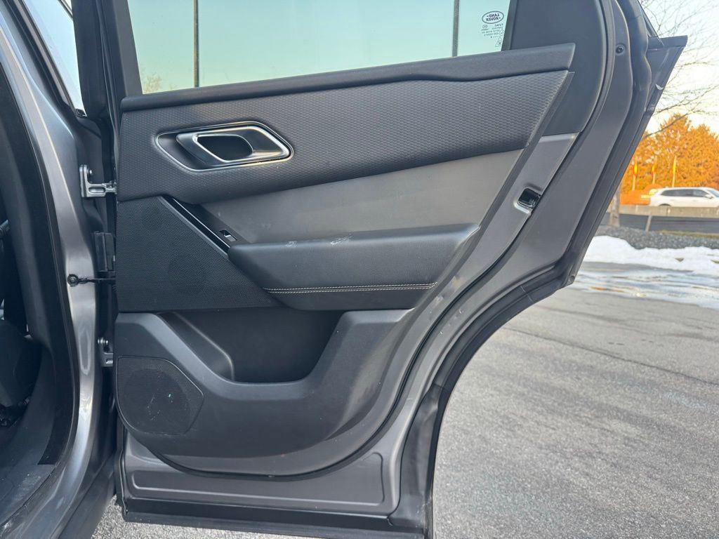 Used 2020 Land Rover Range Rover Velar S image 49