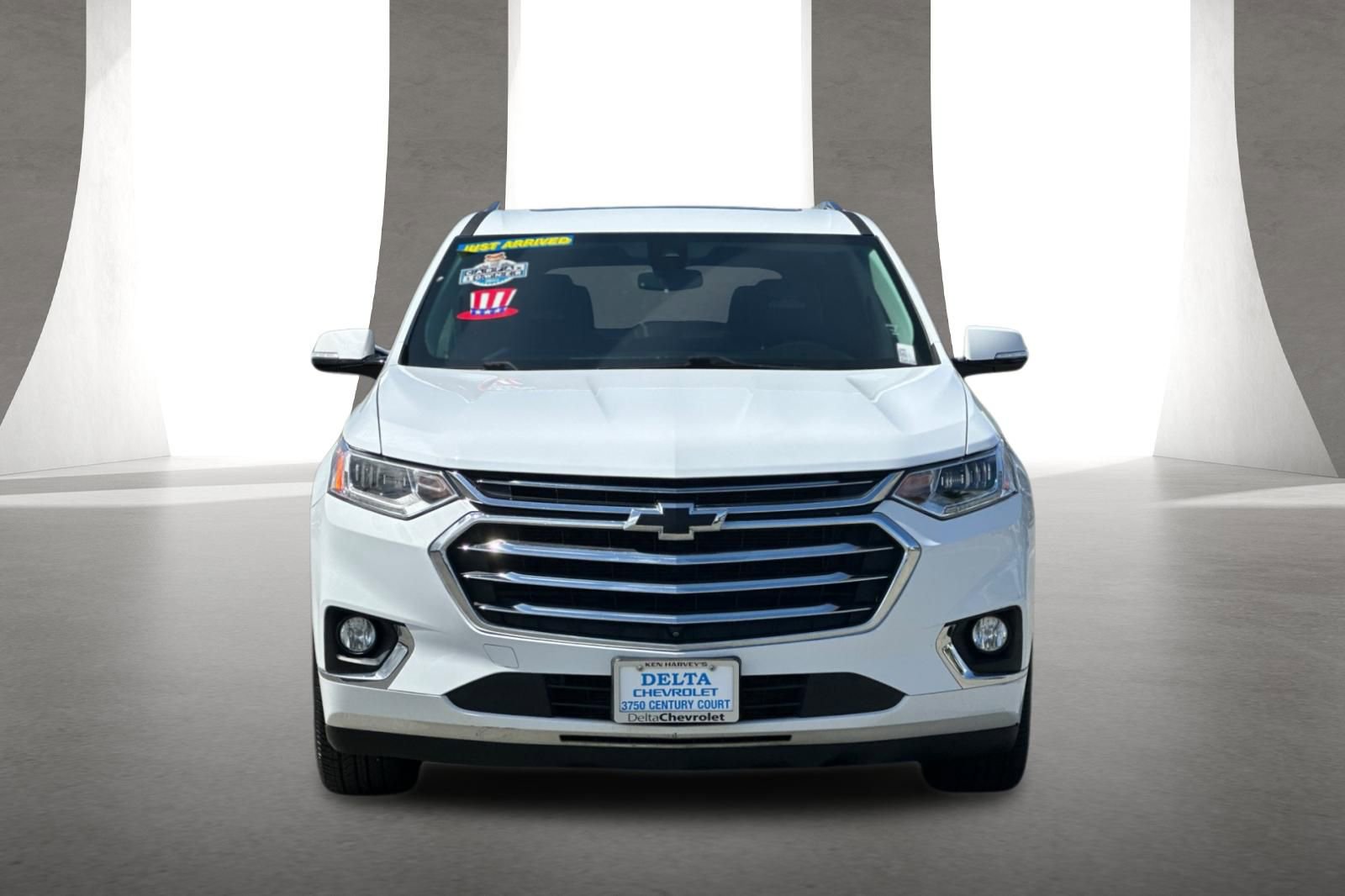 Used 2020 Chevrolet Traverse High Country w/ LPO, Floor Liner Package FWD image 9