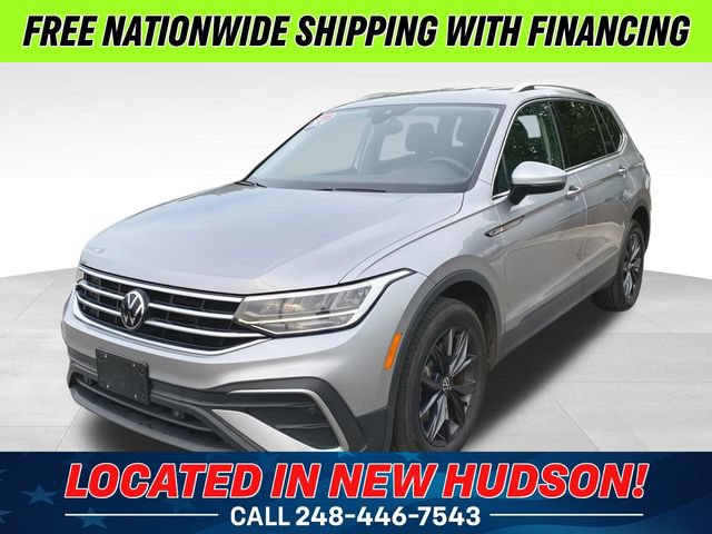 Used 2024 Volkswagen Tiguan SE FWD image 1