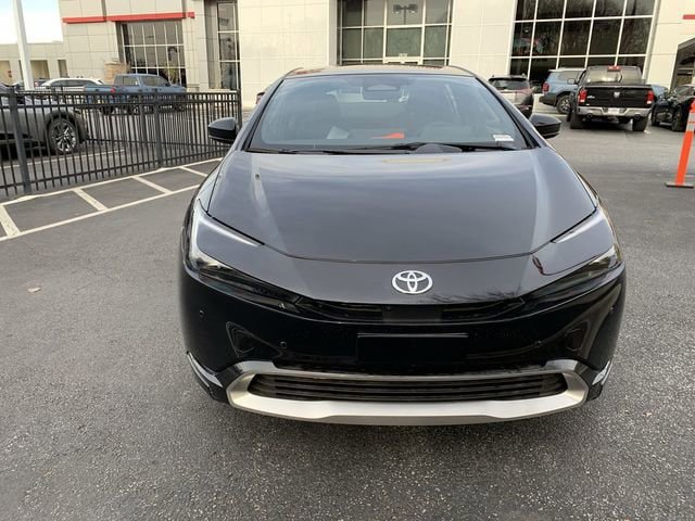 New 2025 Toyota Prius Plug-In Hybrid FWD image 3