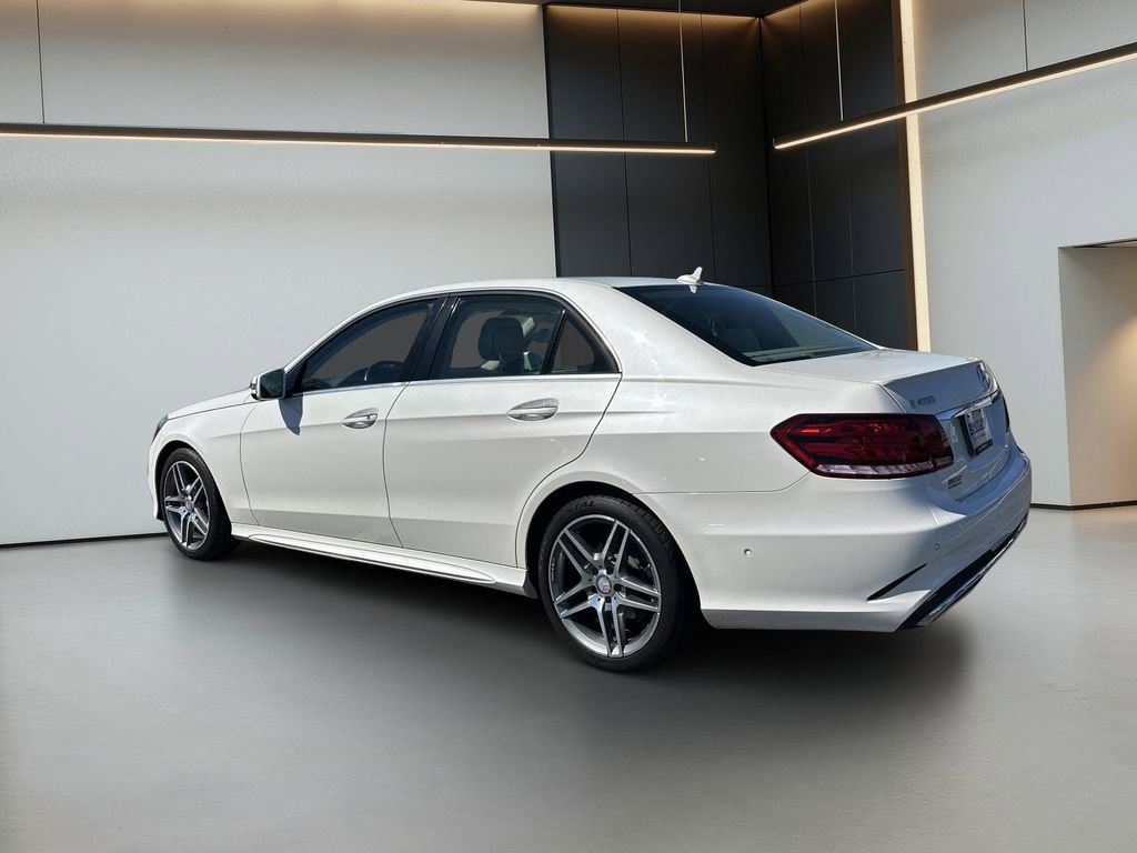 Used 2015 Mercedes-Benz E 400 Sedan image 3