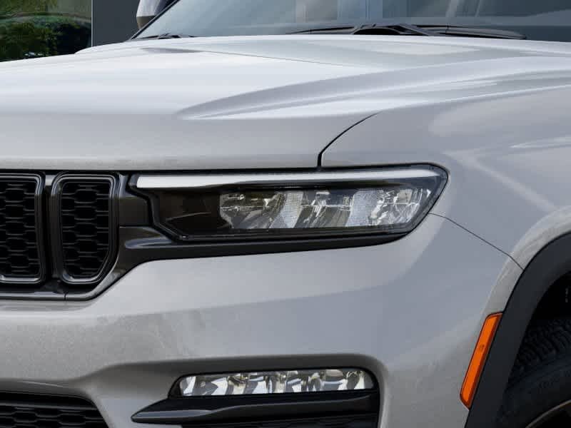 New 2025 Jeep Grand Cherokee Limited AWD/4WD image 10