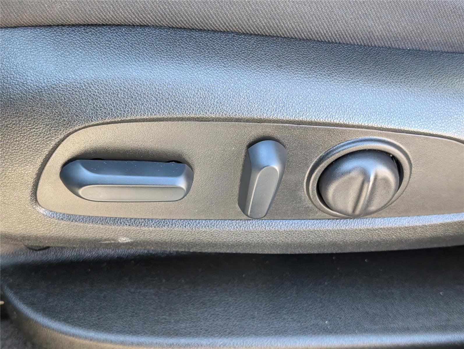 Used 2022 Chevrolet Equinox LT image 21