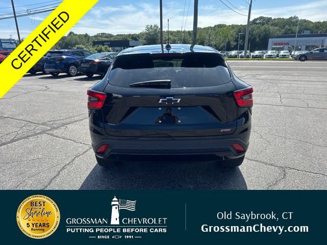 Used 2024 Chevrolet Trax RS w/ Sunroof Package FWD image 6