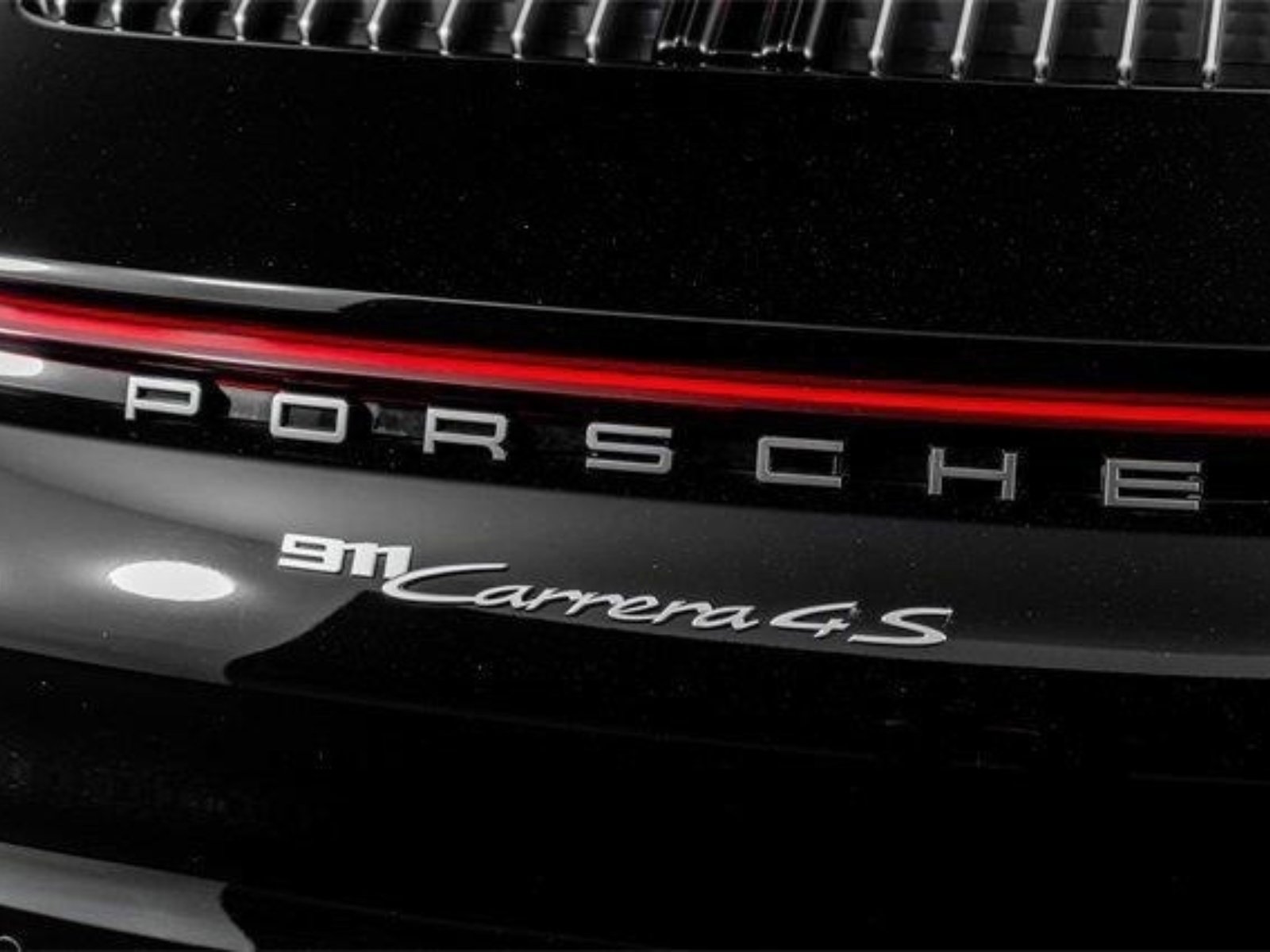 Used 2024 Porsche 911 Carrera 4 GTS AWD/4WD image 40