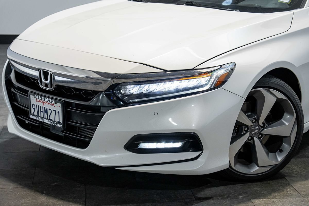 Used 2019 Honda Accord Touring image 10