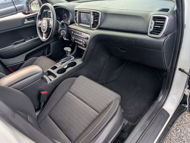 Used 2018 Kia Sportage LX w/ LX Popular Package image 13