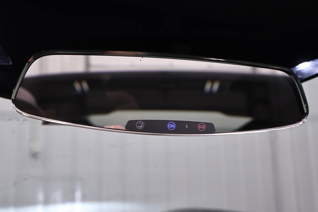 Used 2017 Chevrolet Corvette Stingray Coupe w/ Carbon Flash Badge Package image 32