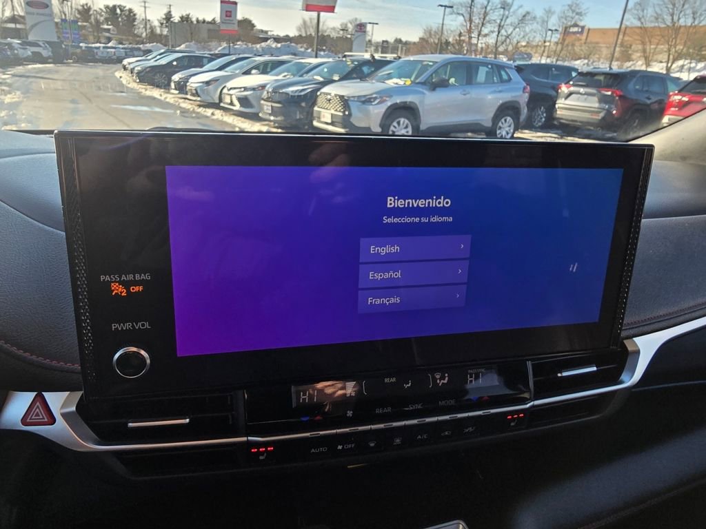 Certified 2025 Toyota Sienna XSE w/ XSE Plus Package image 25