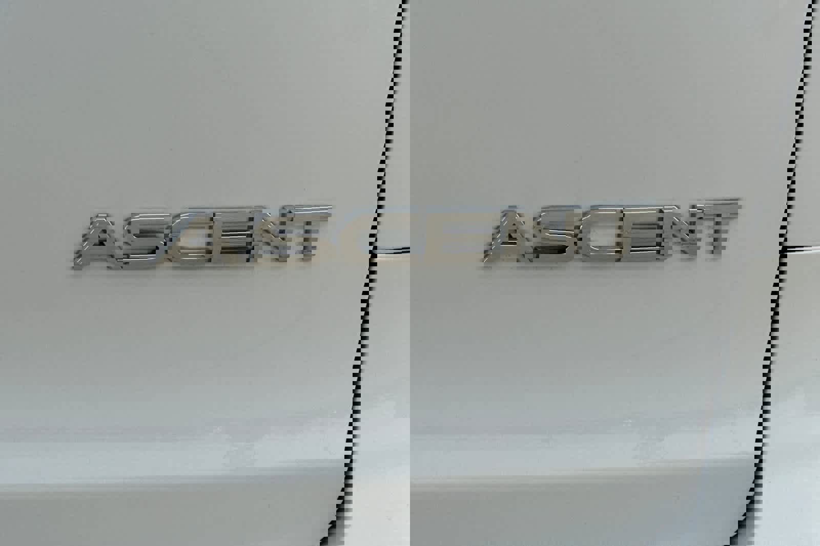 Used 2024 Subaru Ascent Premium w/ Convenience Package image 27