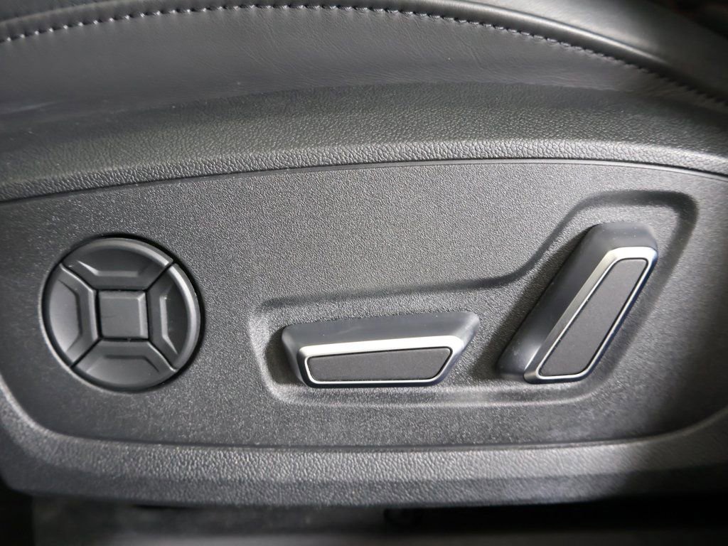 Used 2025 Audi RS 6 performance image 36