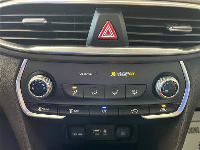 Used 2019 Hyundai Santa Fe SE FWD image 15