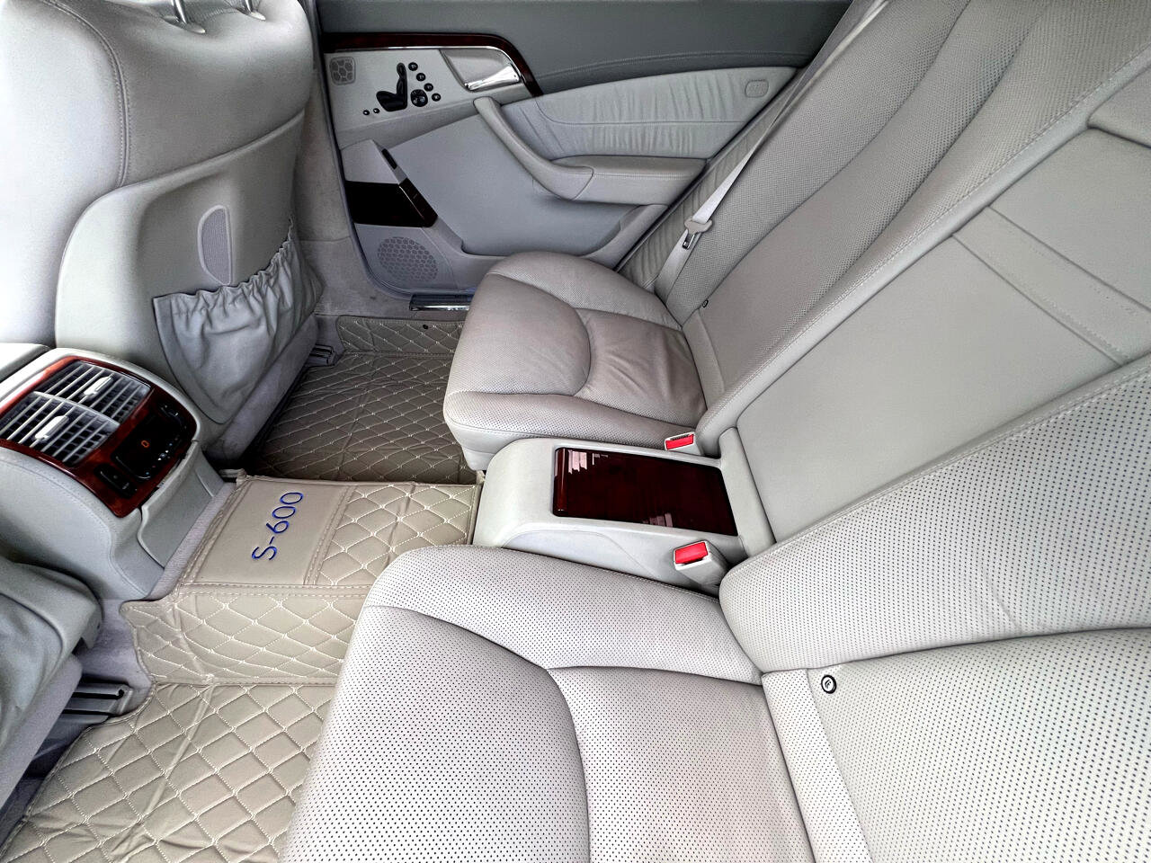 Used 2005 Mercedes-Benz S 600 image 25