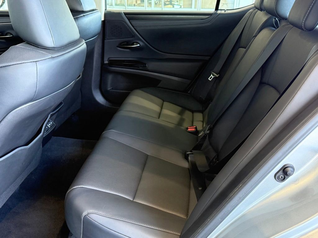 Used 2024 Lexus ES 250 w/ Premium Package image 37