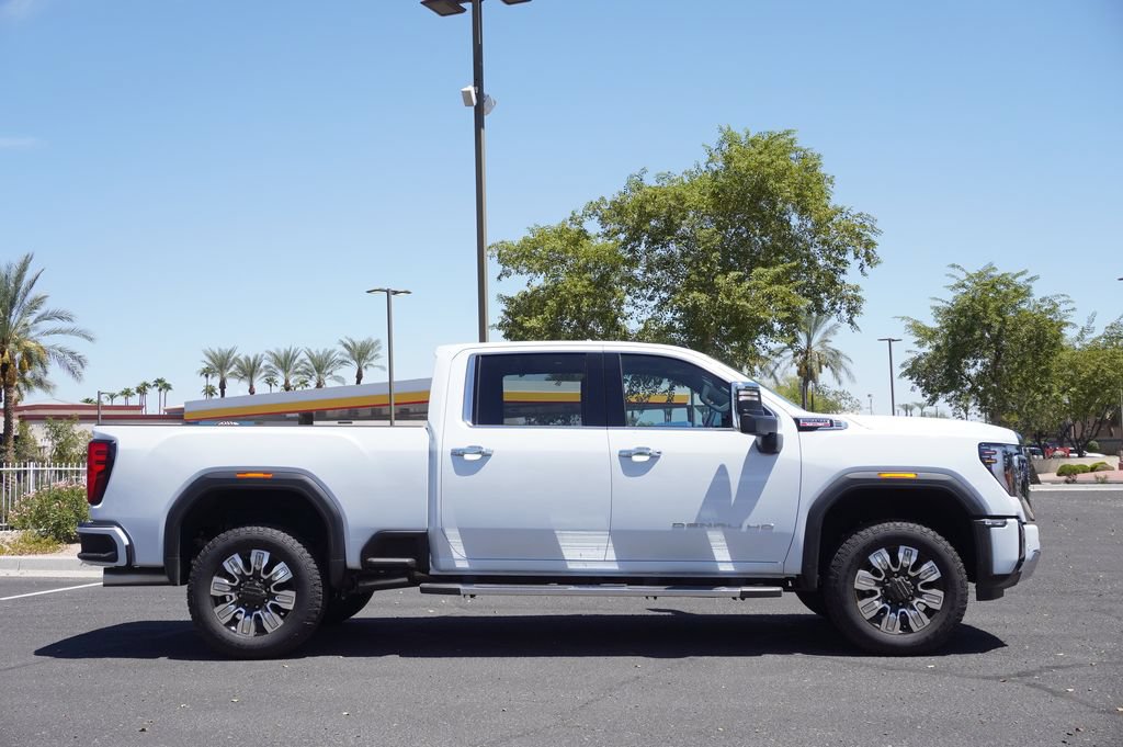 New 2026 GMC Sierra 2500 Denali w/ Max Trailering Package AWD/4WD image 2