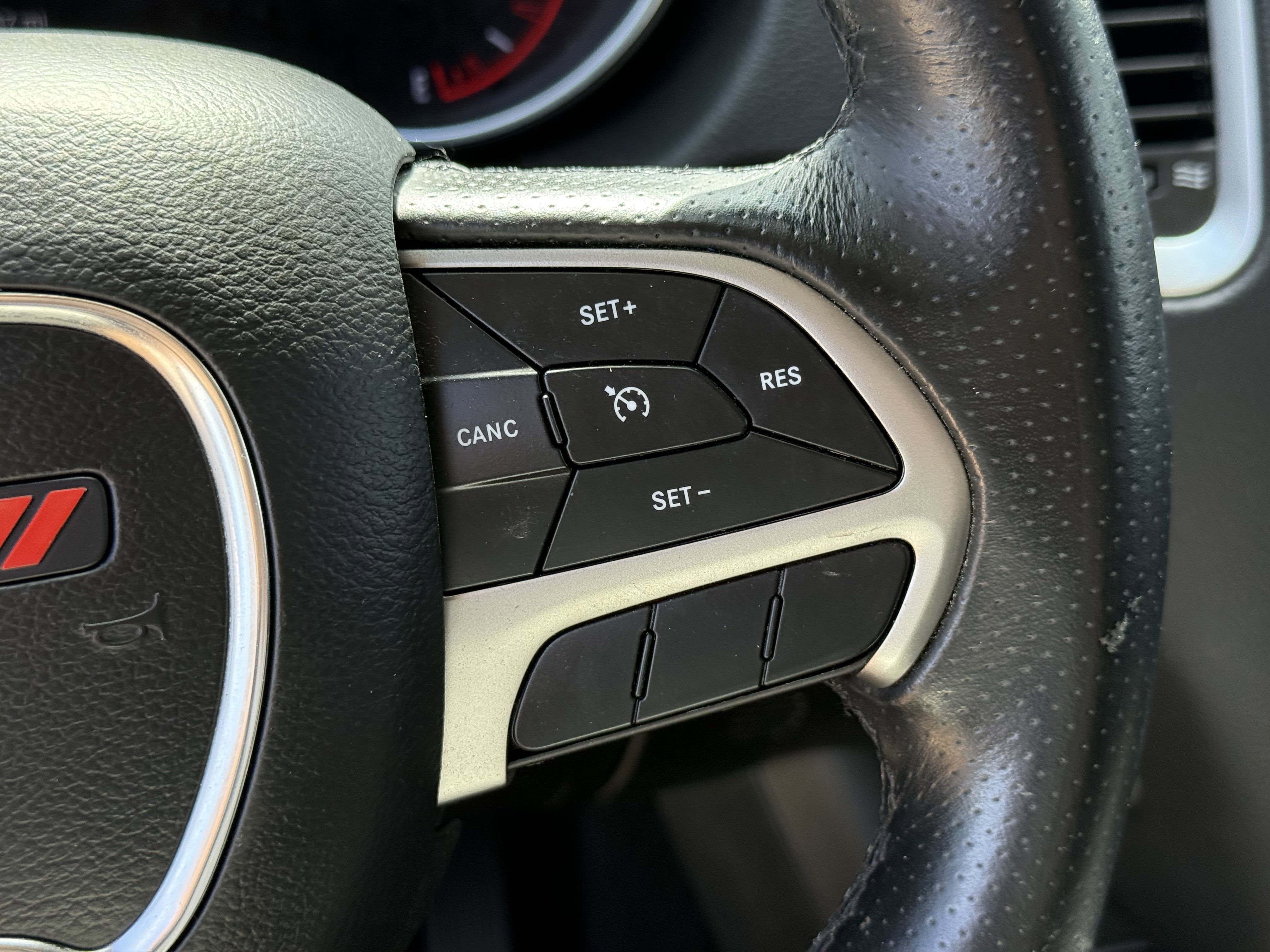 Used 2020 Dodge Durango SXT w/ 3rd Row Seating Group image 17