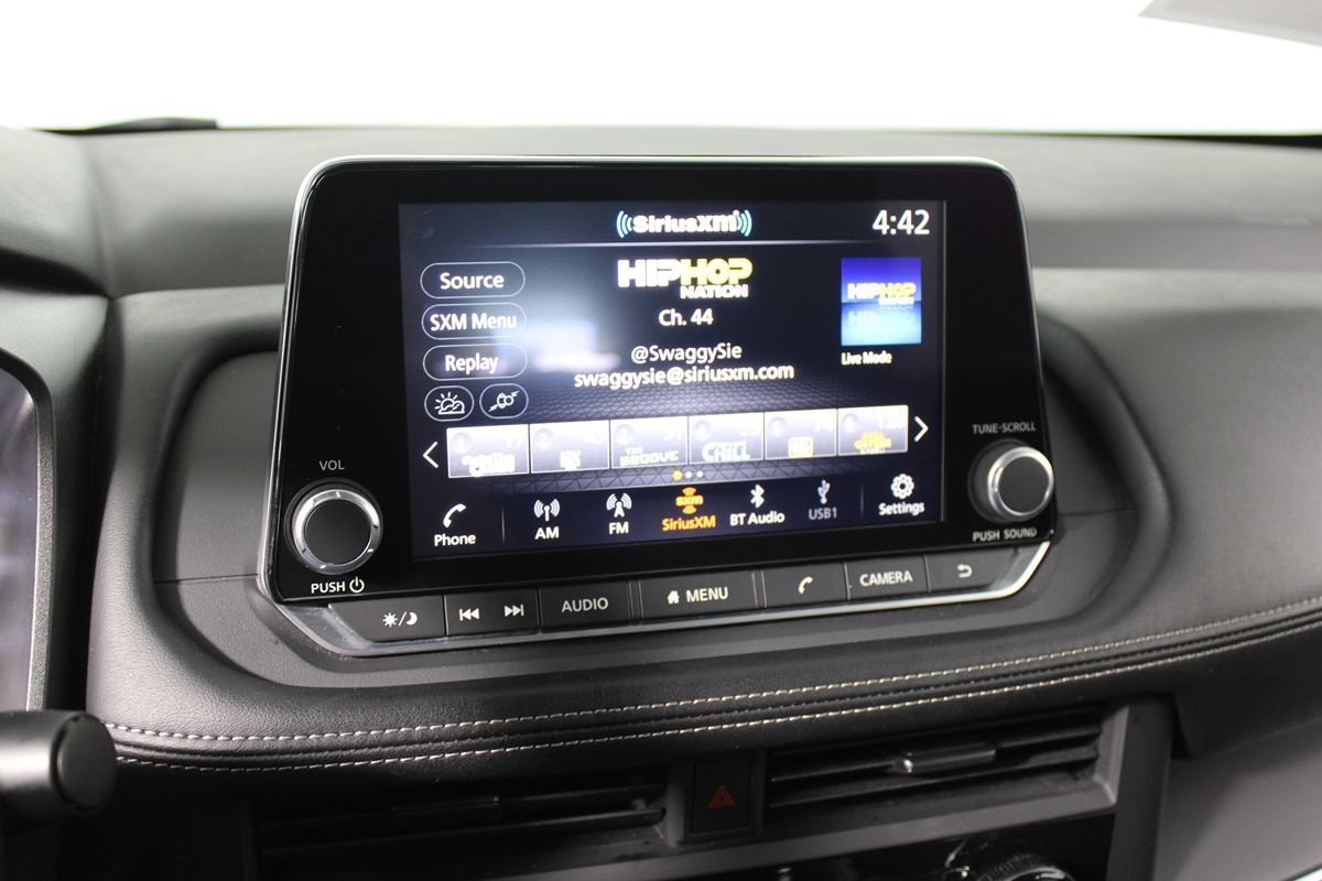 Used 2024 Nissan Rogue S FWD image 16