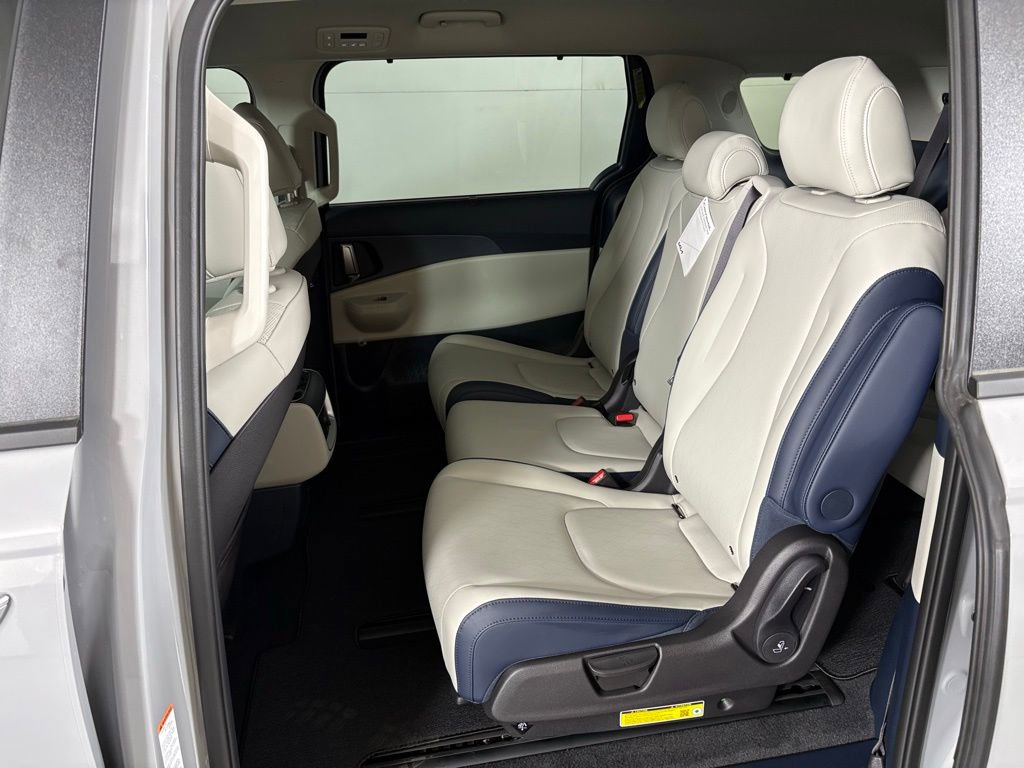 New 2026 Kia Carnival EX FWD image 37