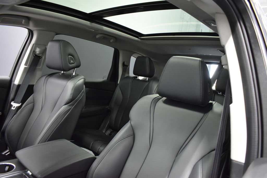 Used 2023 Acura MDX SH-AWD image 16