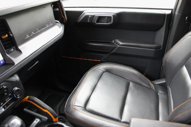 Used 2024 Ford Bronco Badlands AWD/4WD image 34