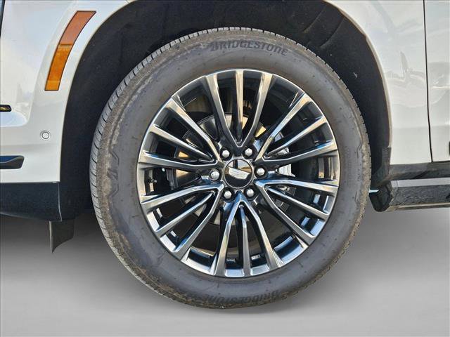 Used 2025 Cadillac Escalade Sport Platinum w/ LPO, Floor Liner Package AWD/4WD image 28