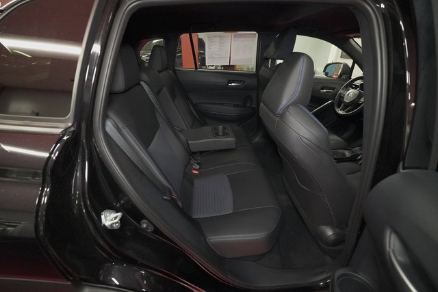 Certified 2024 Toyota Corolla Cross XSE image 28