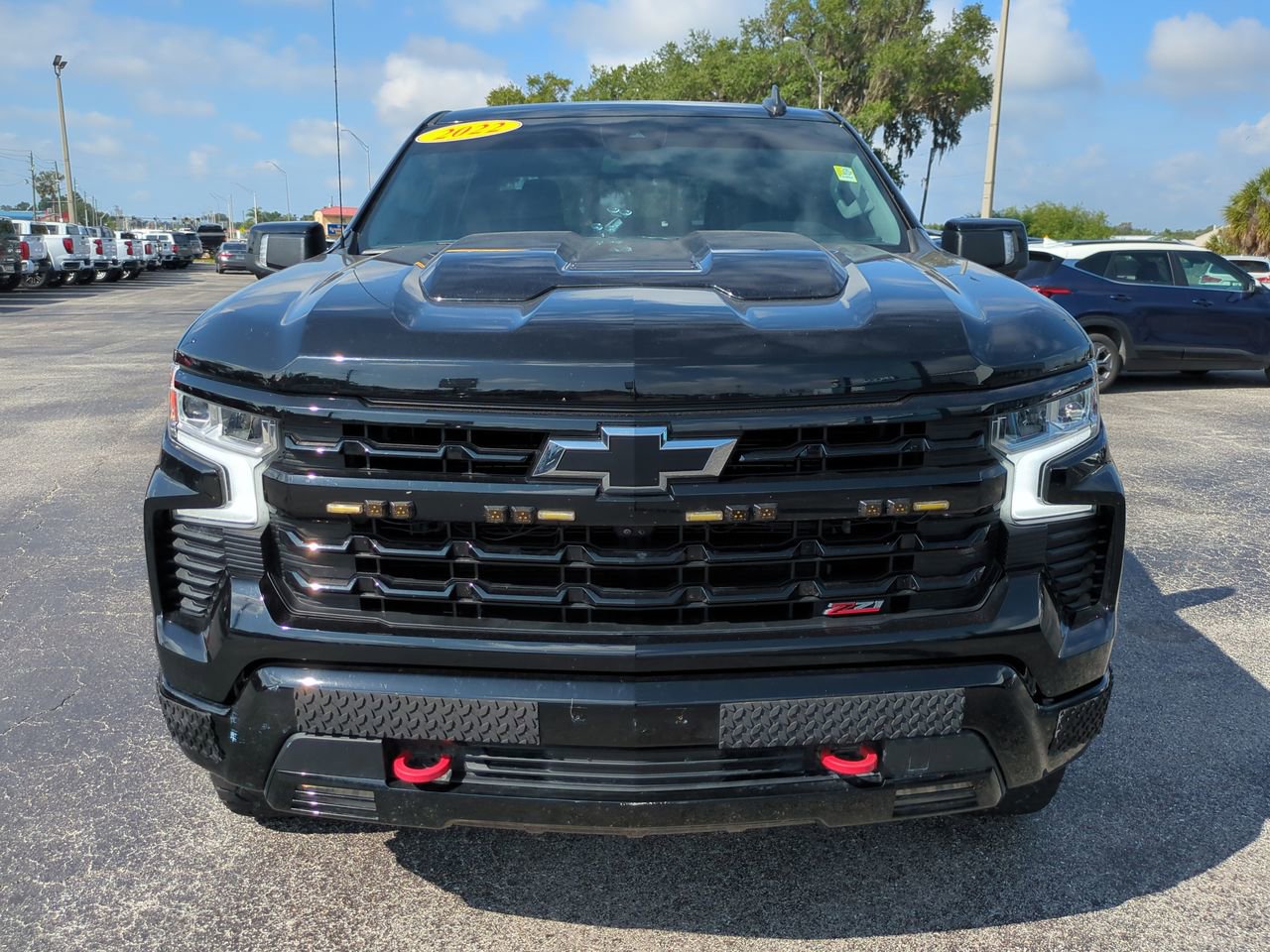 Used 2022 Chevrolet Silverado 1500 LT Trail Boss w/ LT Trail Boss Premium Package AWD/4WD image 9