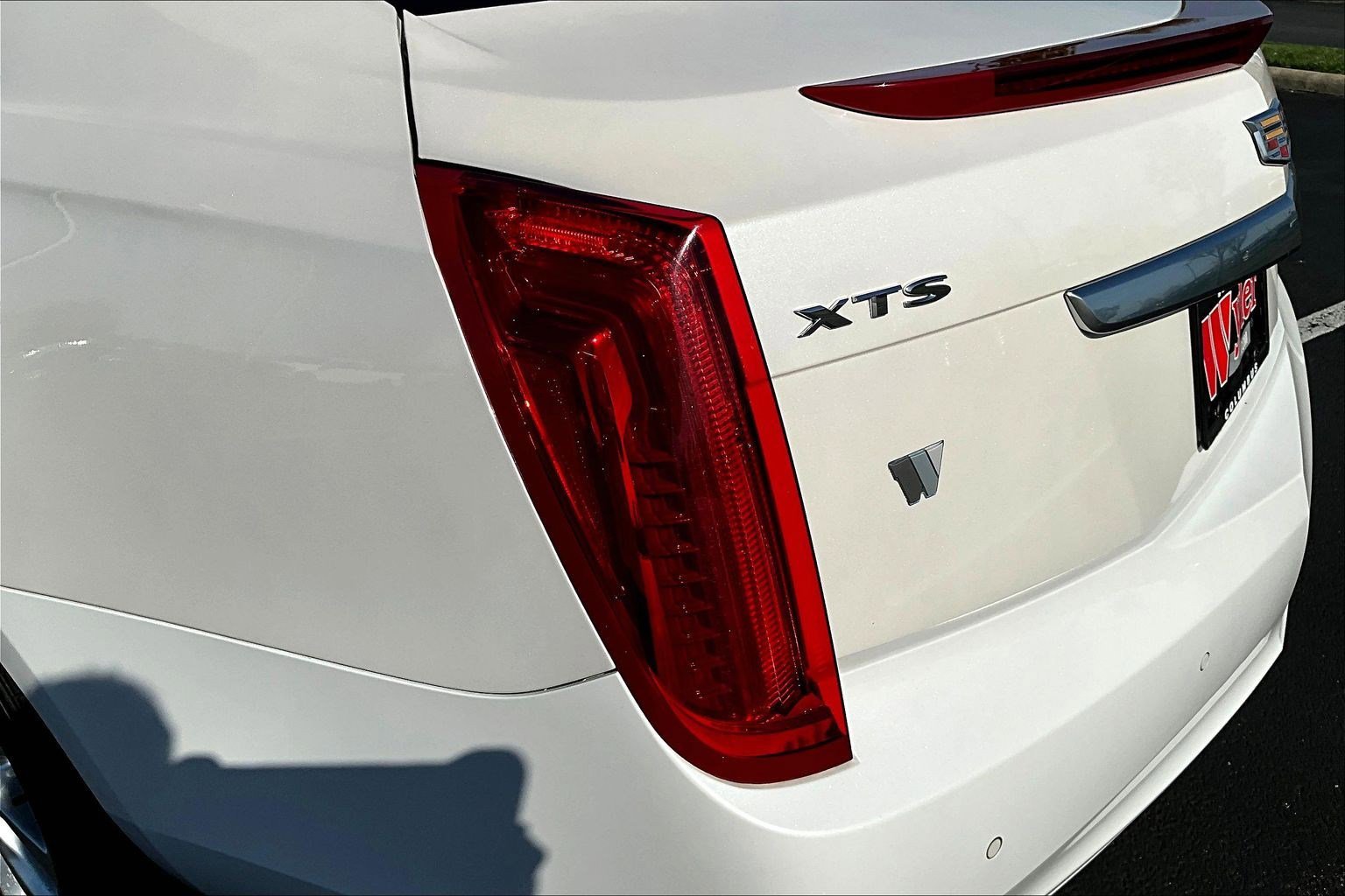 Used 2017 Cadillac XTS Luxury w/ Driver Awareness Package image 22