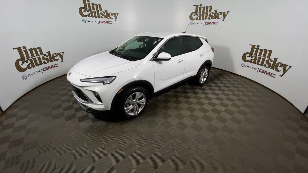 Certified 2024 Buick Encore GX Preferred w/ Comfort Package AWD/4WD image 4