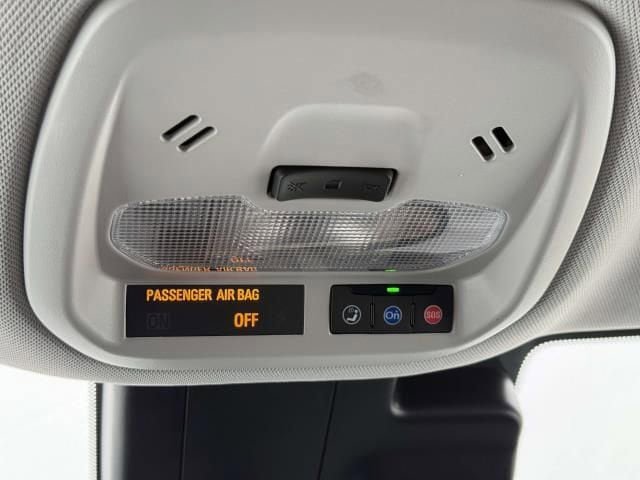 Used 2025 Chevrolet Trax LT image 29