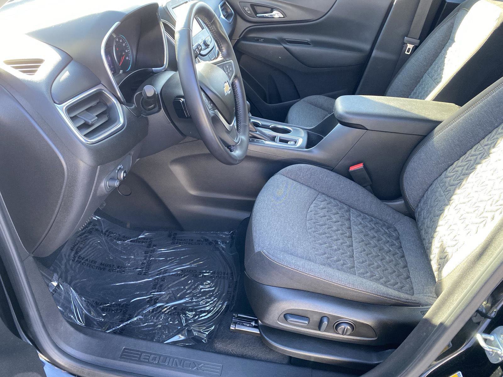 Used 2022 Chevrolet Equinox LT image 17