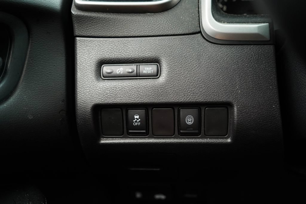 Used 2022 Nissan Murano SV FWD image 28
